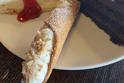 SICILIAN CANOLI