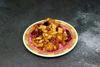 Kung Pao King Prawns 宫保虾球