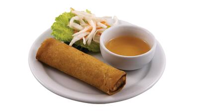 E1.(1mc)Rouleaux Impériaux (Poulet) / (1pc)Imperial Rolls (Chicken)