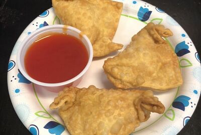 4. 蟹角 Crab Rangoon