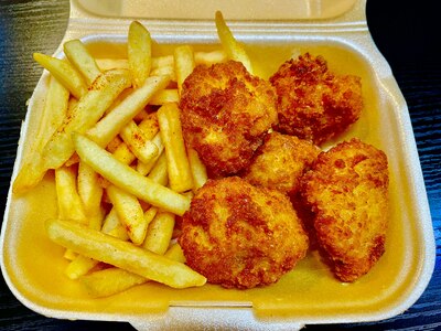 Chicken Nuggets & Chips