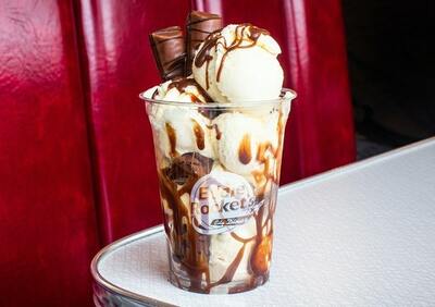 Kinder Bueno Sundae