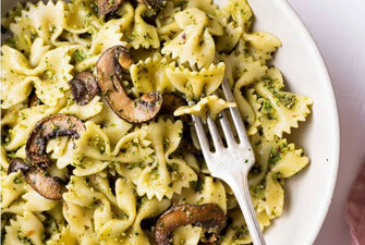 Fungi Farfalle Basil Cream