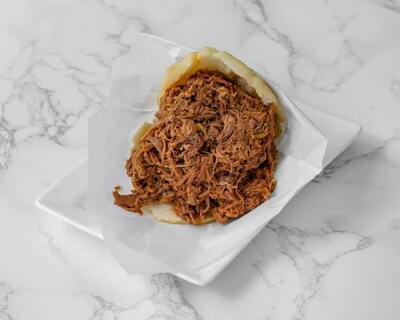 Arepa Carne Mechada