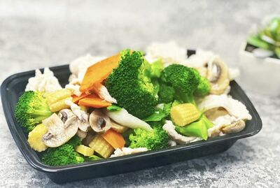 Steamed Chicken with Mixed Vegetables