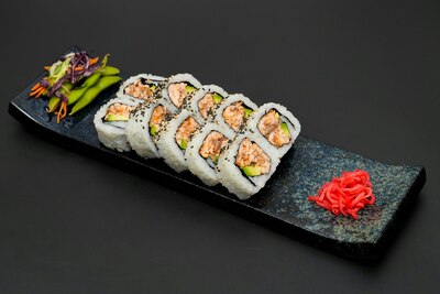 Grill Salmon Roll (6 Pcs)