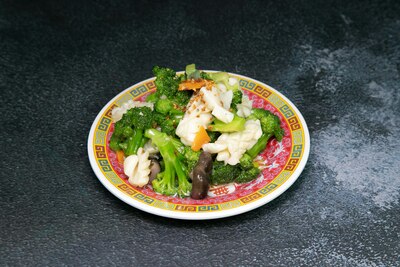 Squid with Broccoli in Garlic Sauce 蒜蓉西兰花炒鲜鱿
