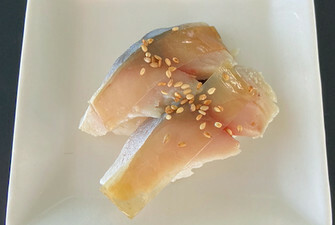 Norway mackerel w/seasoned kelp and sesame