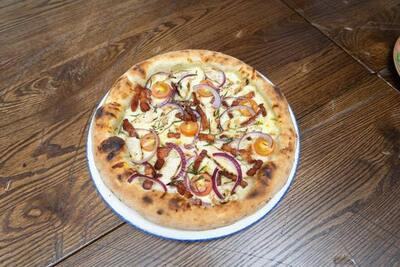 Pollo & Scamorza Pizza