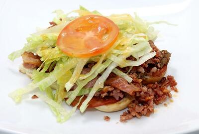 Sous-marin quatre viandes | Four meat Submarine Sandwich