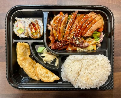 B8. Duck Bento Box