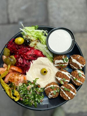 Iraqi Falafel (plate) - Vegan