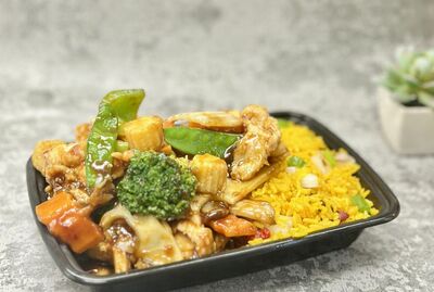 Combo Chicken w. Garlic Sauce