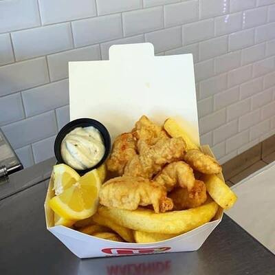 Fresh King Prawns in Crispy Batter with Chips