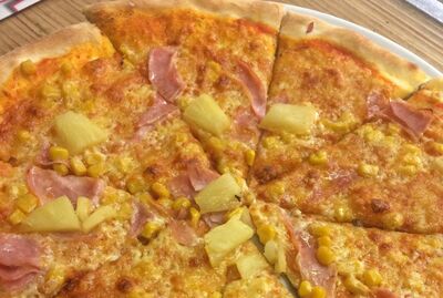 HAWAIIAN  (Allergens:Lactose, Gluten Wheat)
