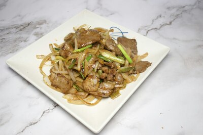 Lamb Slices with Spring Onions & Cumin Seeds 孜然羊肉片