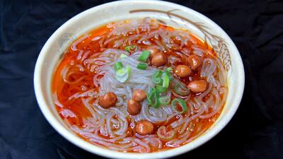 Sour & Hot Sweet Potato Noodles (V) 酸辣粉