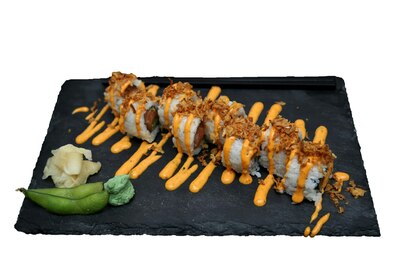 Crunchy Salmon & Cucumber Uramaki Roll