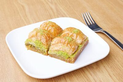 Baklava (4 Pcs)