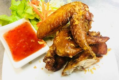 CHICKEN WINGS (4 pcs)