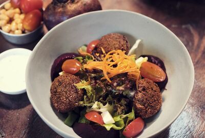 Falafel Salad
