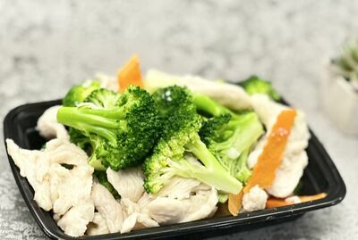 Steamed Chicken Broccoli