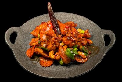 Traditional Chicken with Cashew Nut