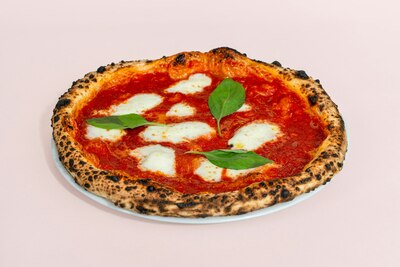 (7) Buffalo Pizza