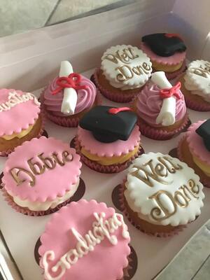 Graduation Cupcakes