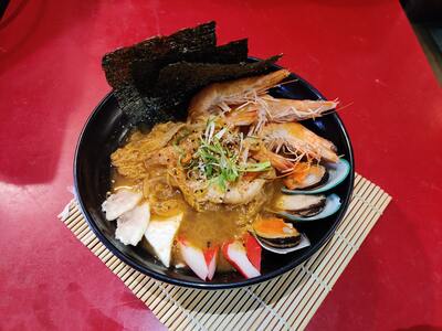 Kimchi Seafood Udon