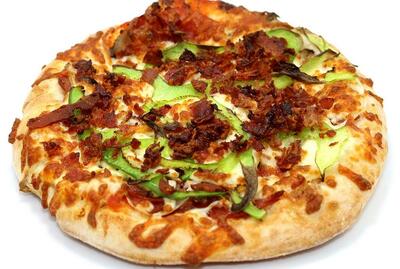 Pizza Toute garnie + oignons, bacon | All dressed + onions, bacon