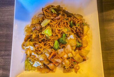 Spicy Chicken Yakisoba