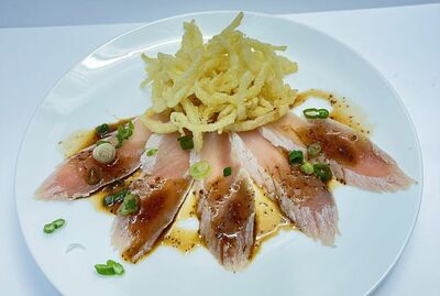 Albacore with Crispy Onion